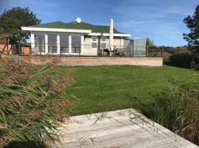 Ferienhaus mit Außen-Sauna und Außen-Whirlpool